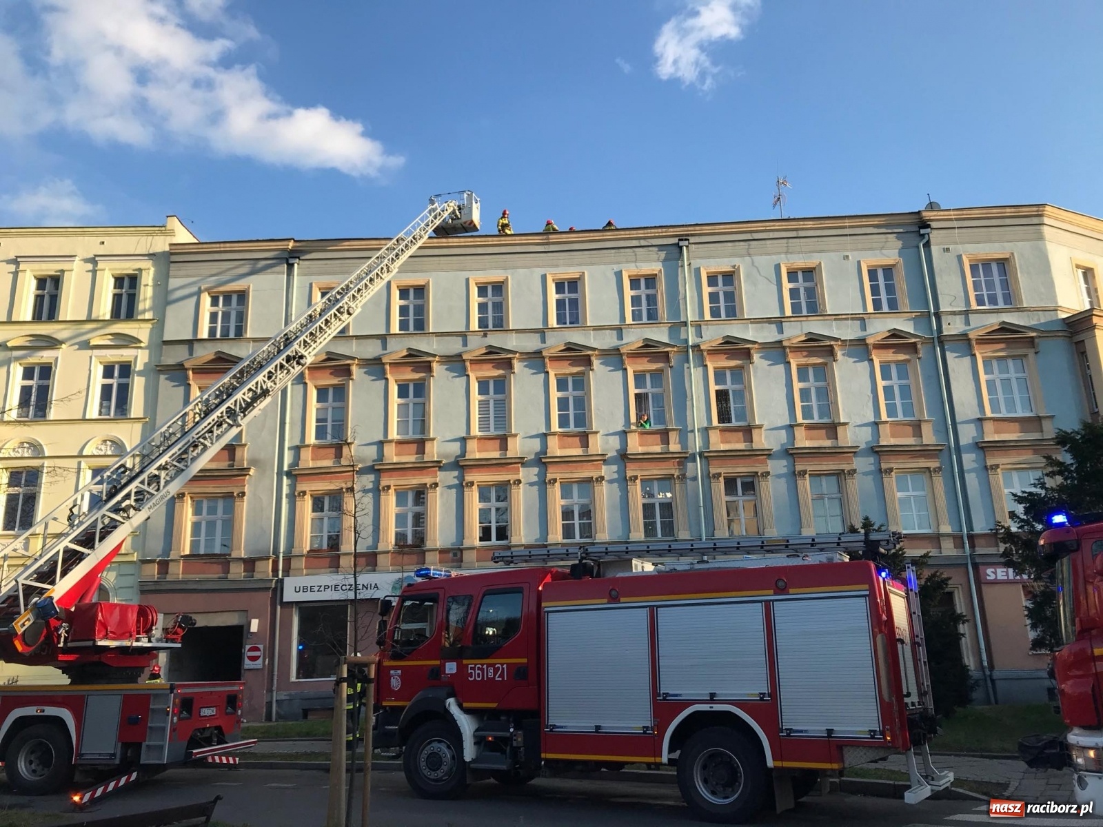 Zdjęcie w galerii na portalu naszraciborz.pl: Akcja strażaków na placu Wolności [FOTO] wiadomości z regionu