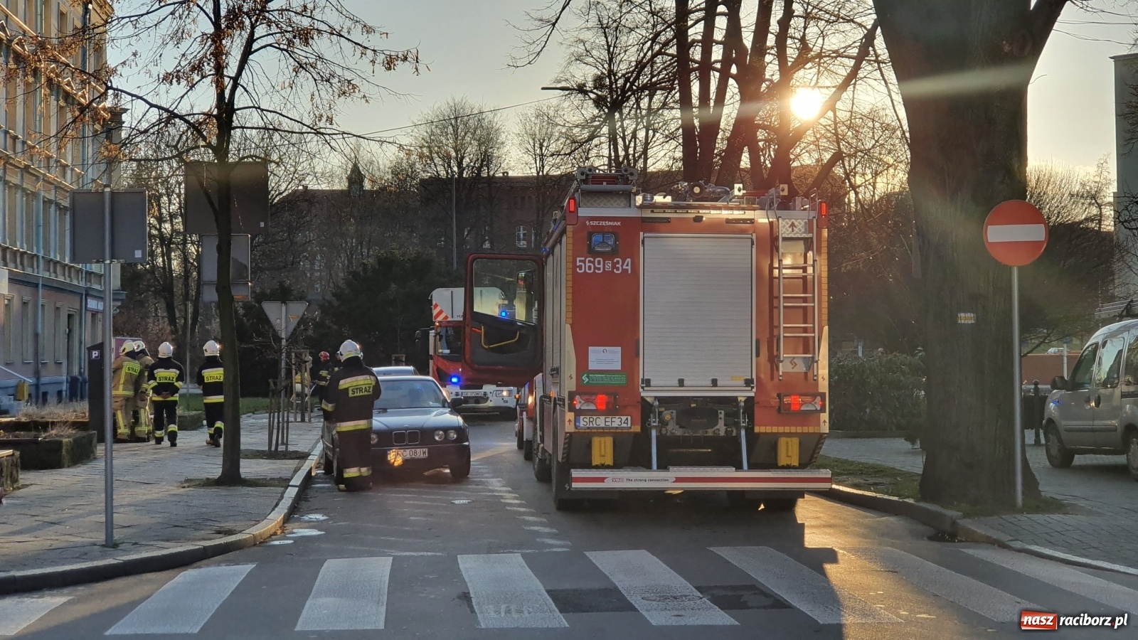 Zdjęcie w galerii na portalu naszraciborz.pl: Akcja strażaków na placu Wolności [FOTO] wiadomości z regionu