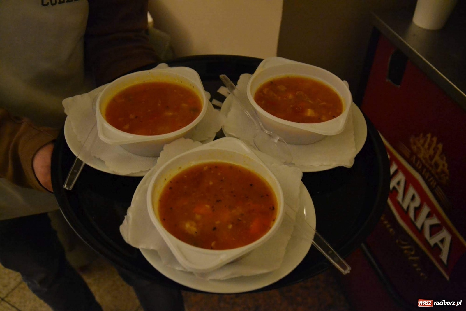 Zdjęcie w galerii na portalu naszraciborz.pl: Pączki i taneczne pląsy. Tłusty czwartek seniorów na zamku  wiadomości z regionu