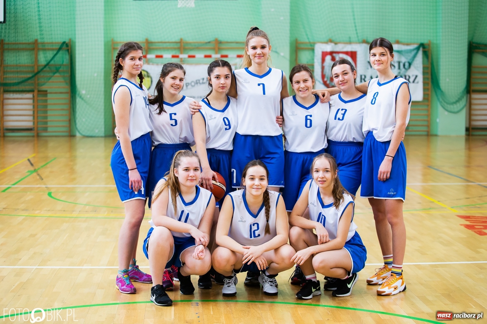 Zdjęcie w galerii na portalu naszraciborz.pl: Miejskie finały koszykówki dziewcząt w Arenie Rafako wiadomości z regionu