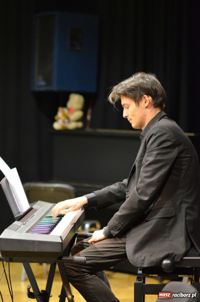 Zdjęcie w galerii na portalu naszraciborz.pl:  Trąbka&Piano - muzyczni bohaterowie koncertów umuzykalniających  wiadomości z regionu