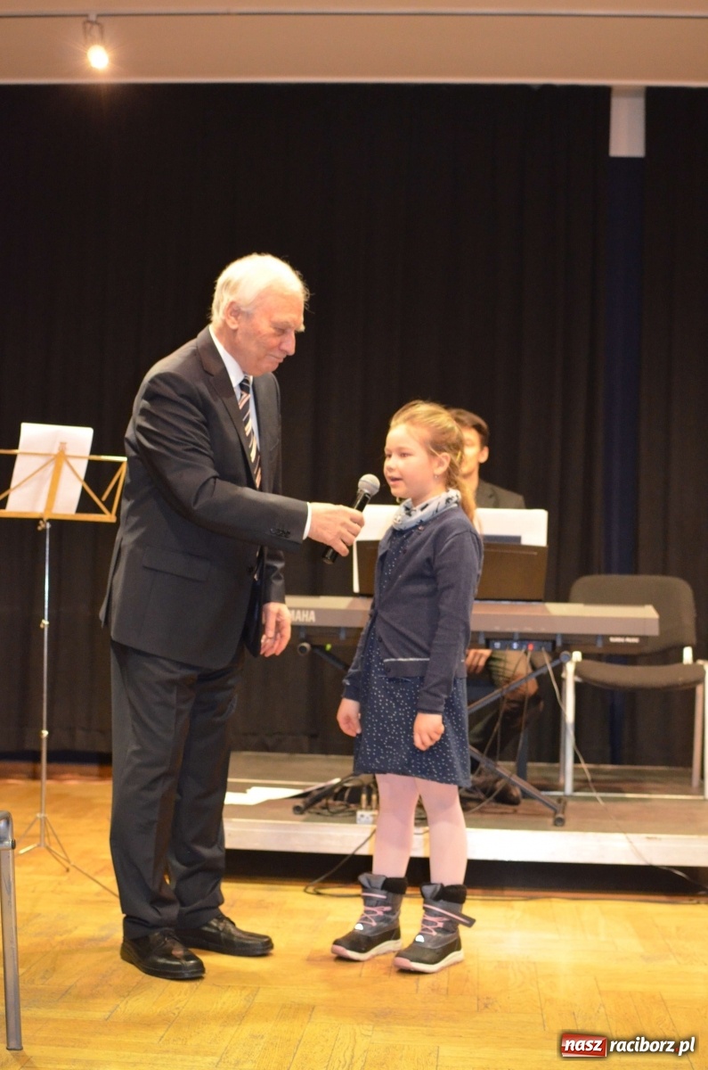 Zdjęcie w galerii na portalu naszraciborz.pl:  Trąbka&Piano - muzyczni bohaterowie koncertów umuzykalniających  wiadomości z regionu