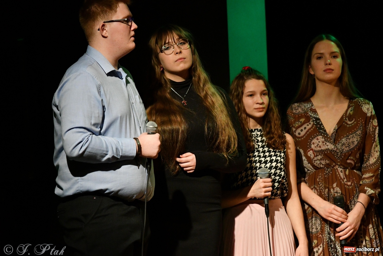 Zdjęcie w galerii na portalu naszraciborz.pl: Miraż na Walentynki. Najpiękniejsze piosenki o miłości [FOTO i WIDEO] wiadomości z regionu