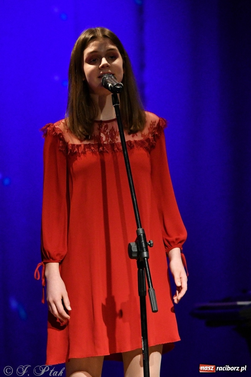Zdjęcie w galerii na portalu naszraciborz.pl: Miraż na Walentynki. Najpiękniejsze piosenki o miłości [FOTO i WIDEO] wiadomości z regionu