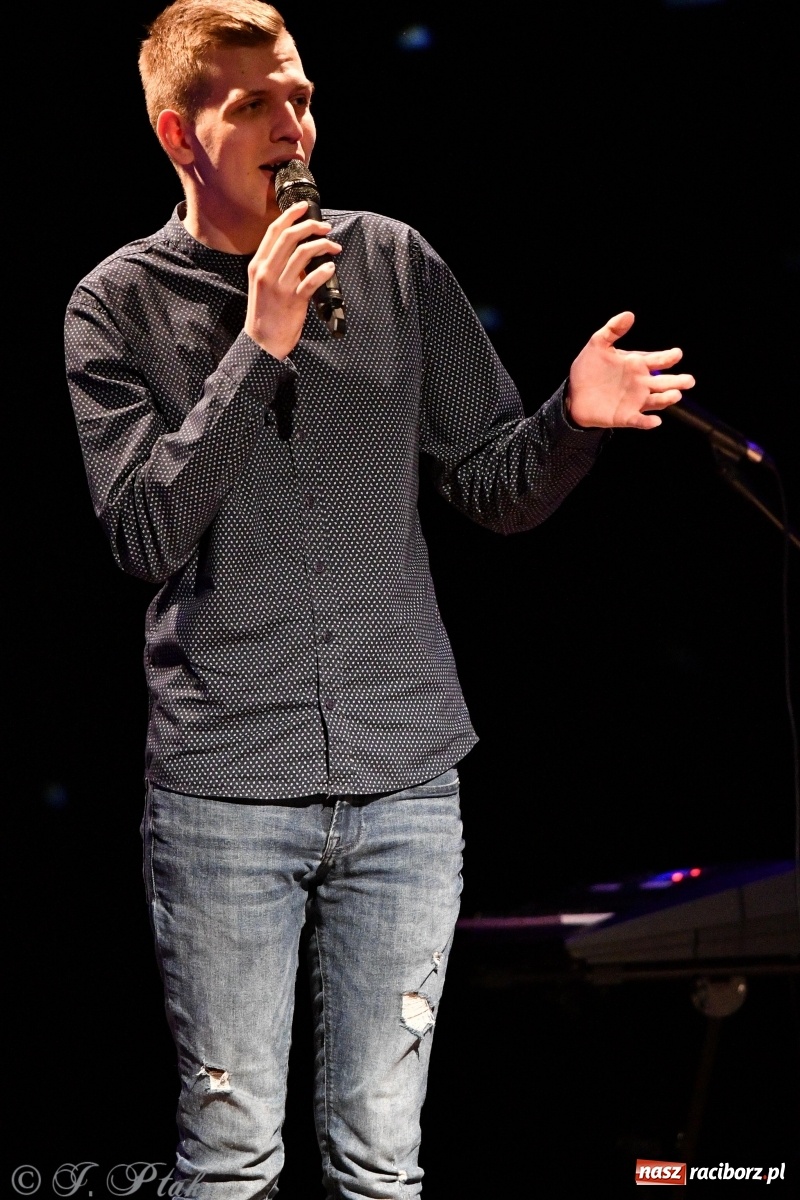 Zdjęcie w galerii na portalu naszraciborz.pl: Miraż na Walentynki. Najpiękniejsze piosenki o miłości [FOTO i WIDEO] wiadomości z regionu