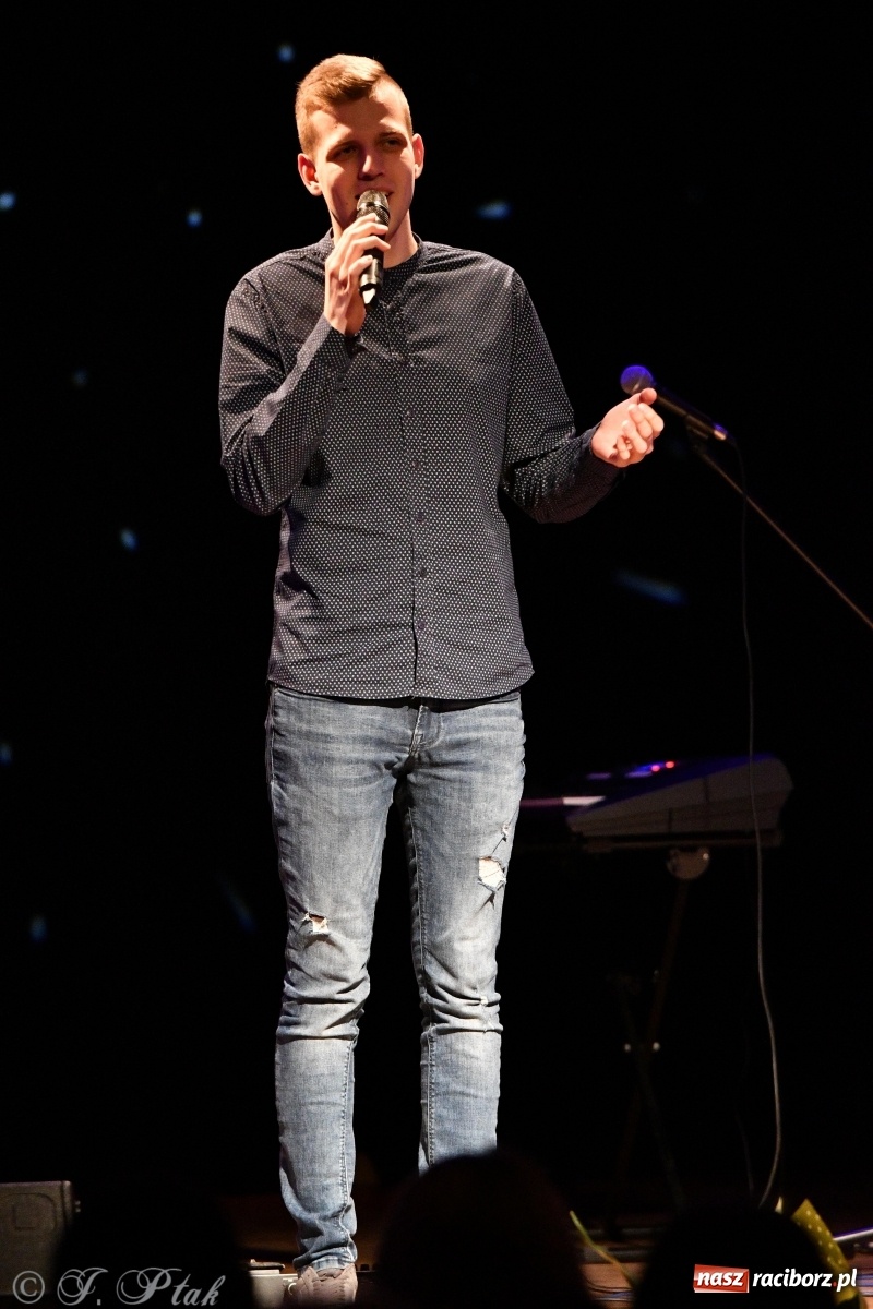 Zdjęcie w galerii na portalu naszraciborz.pl: Miraż na Walentynki. Najpiękniejsze piosenki o miłości [FOTO i WIDEO] wiadomości z regionu