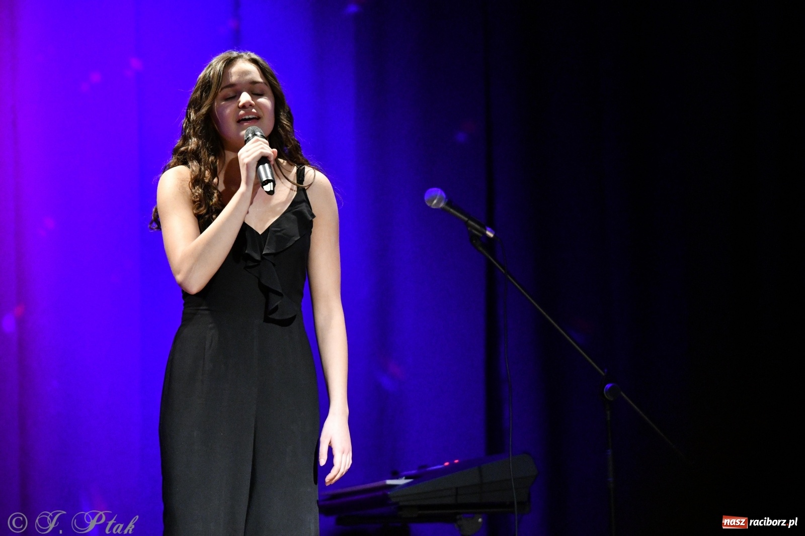 Zdjęcie w galerii na portalu naszraciborz.pl: Miraż na Walentynki. Najpiękniejsze piosenki o miłości [FOTO i WIDEO] wiadomości z regionu