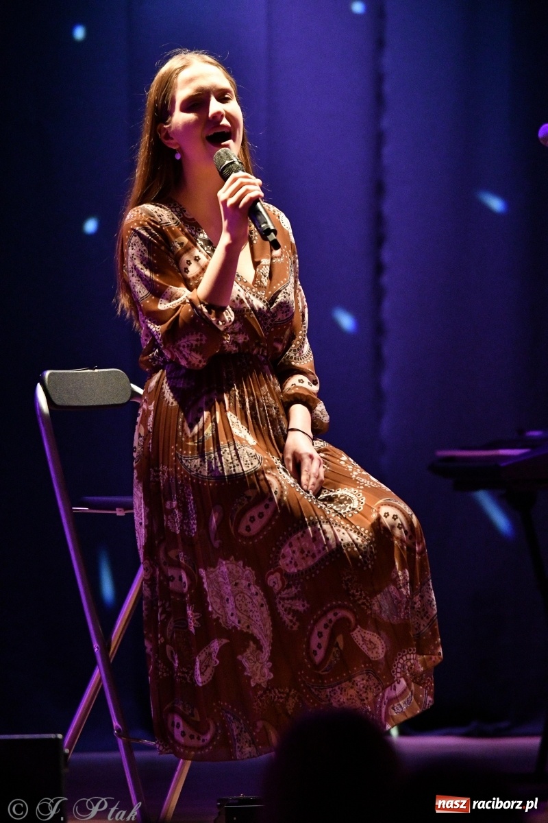 Zdjęcie w galerii na portalu naszraciborz.pl: Miraż na Walentynki. Najpiękniejsze piosenki o miłości [FOTO i WIDEO] wiadomości z regionu