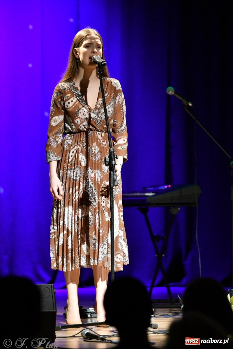 Zdjęcie w galerii na portalu naszraciborz.pl: Miraż na Walentynki. Najpiękniejsze piosenki o miłości [FOTO i WIDEO] wiadomości z regionu