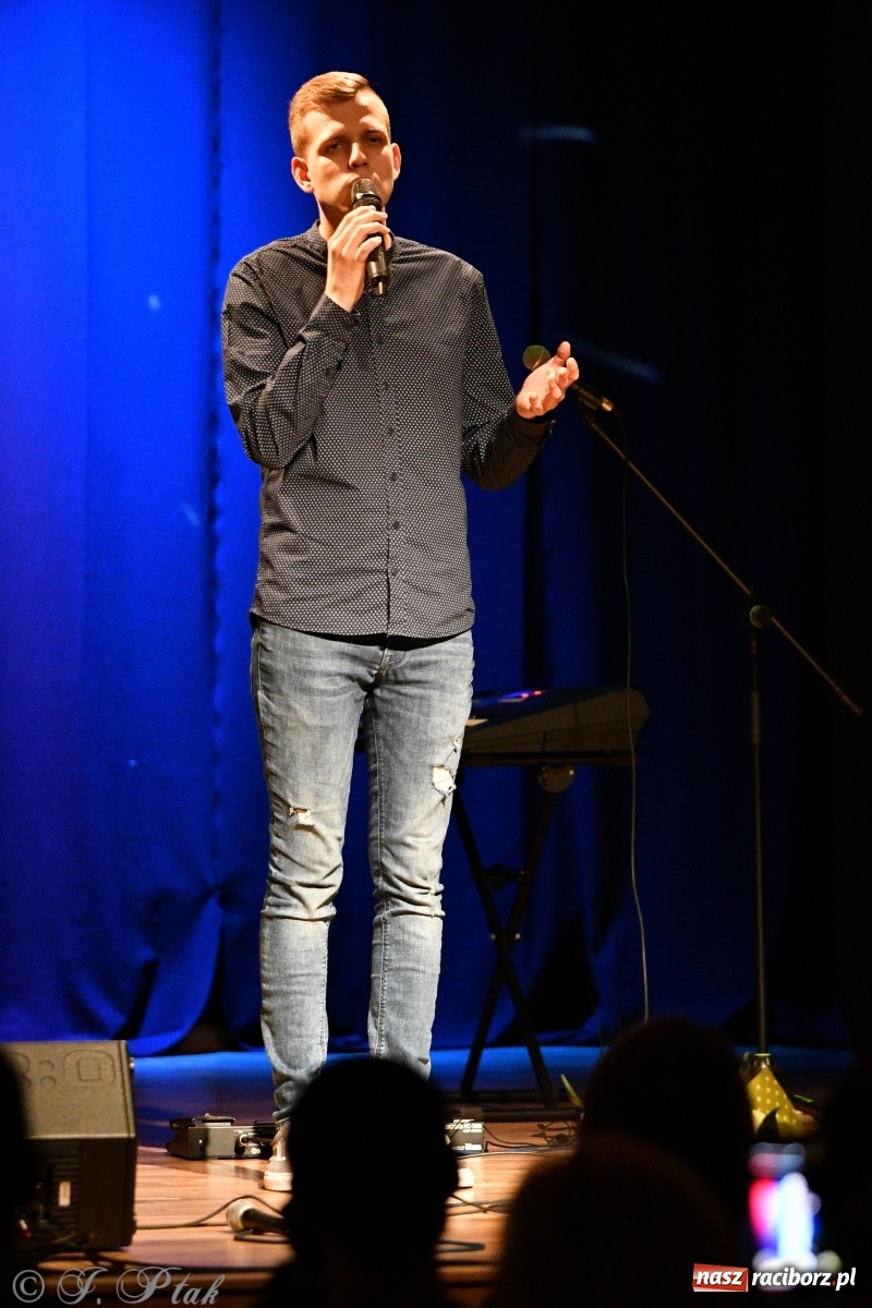 Zdjęcie w galerii na portalu naszraciborz.pl: Miraż na Walentynki. Najpiękniejsze piosenki o miłości [FOTO i WIDEO] wiadomości z regionu