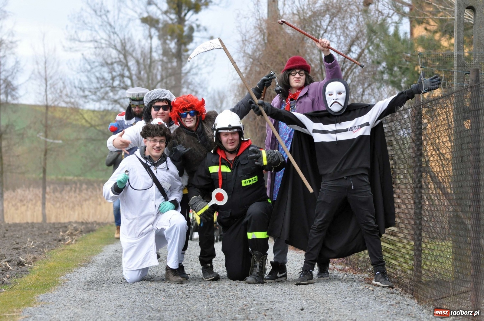 Zdjęcie w galerii na portalu naszraciborz.pl: Sławikowskie bery żegnają karnawał [FOTO i WIDEO] wiadomości z regionu