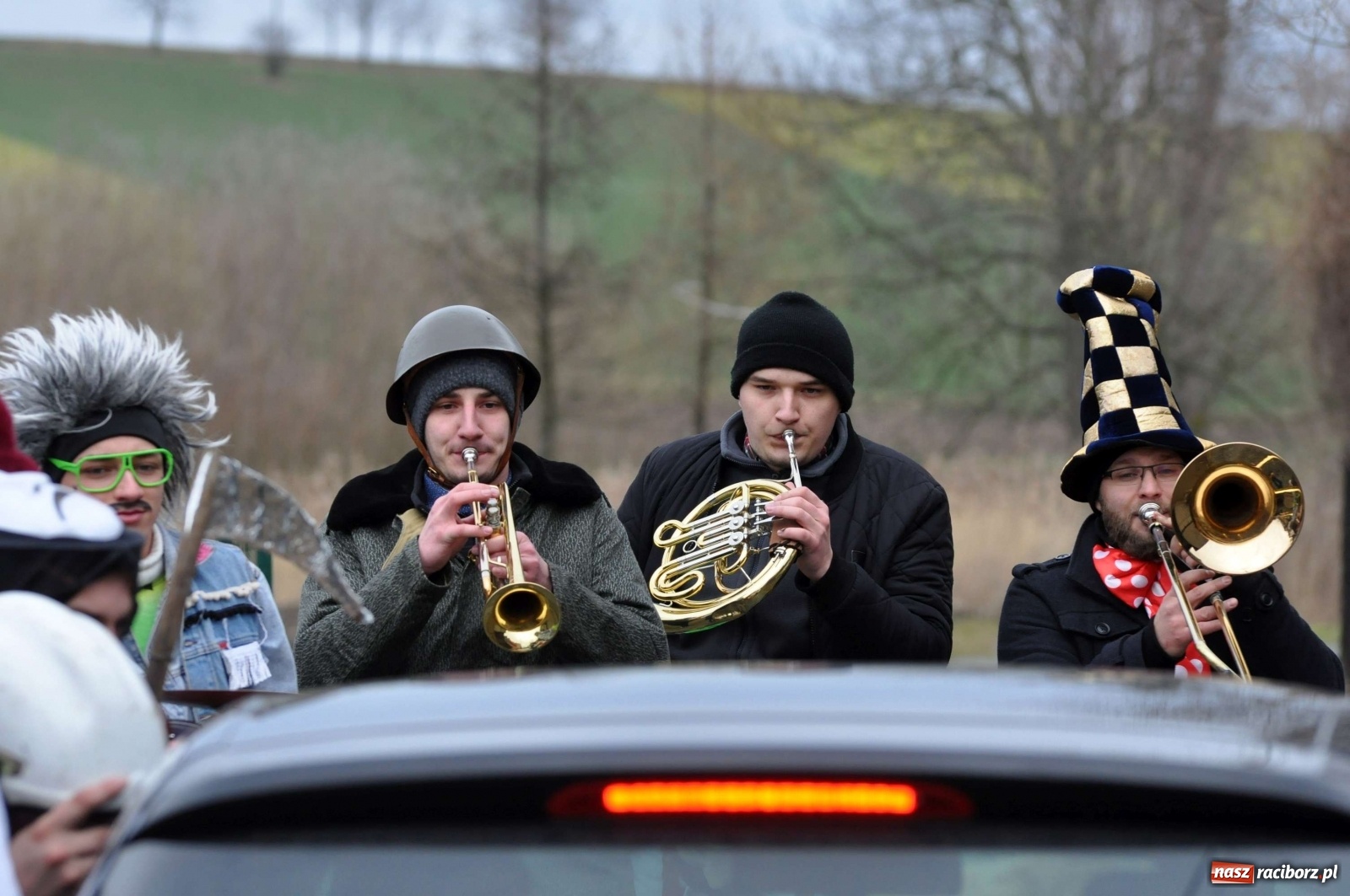 Zdjęcie w galerii na portalu naszraciborz.pl: Sławikowskie bery żegnają karnawał [FOTO i WIDEO] wiadomości z regionu