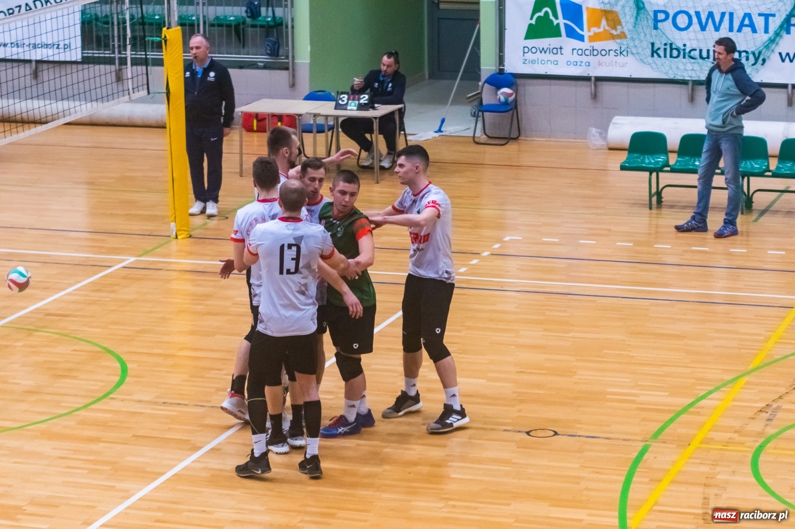 Zdjęcie w galerii na portalu naszraciborz.pl: Siatkówka. AZS Rafako lepszy od Rudzińca [FOTO i WIDEO] wiadomości z regionu