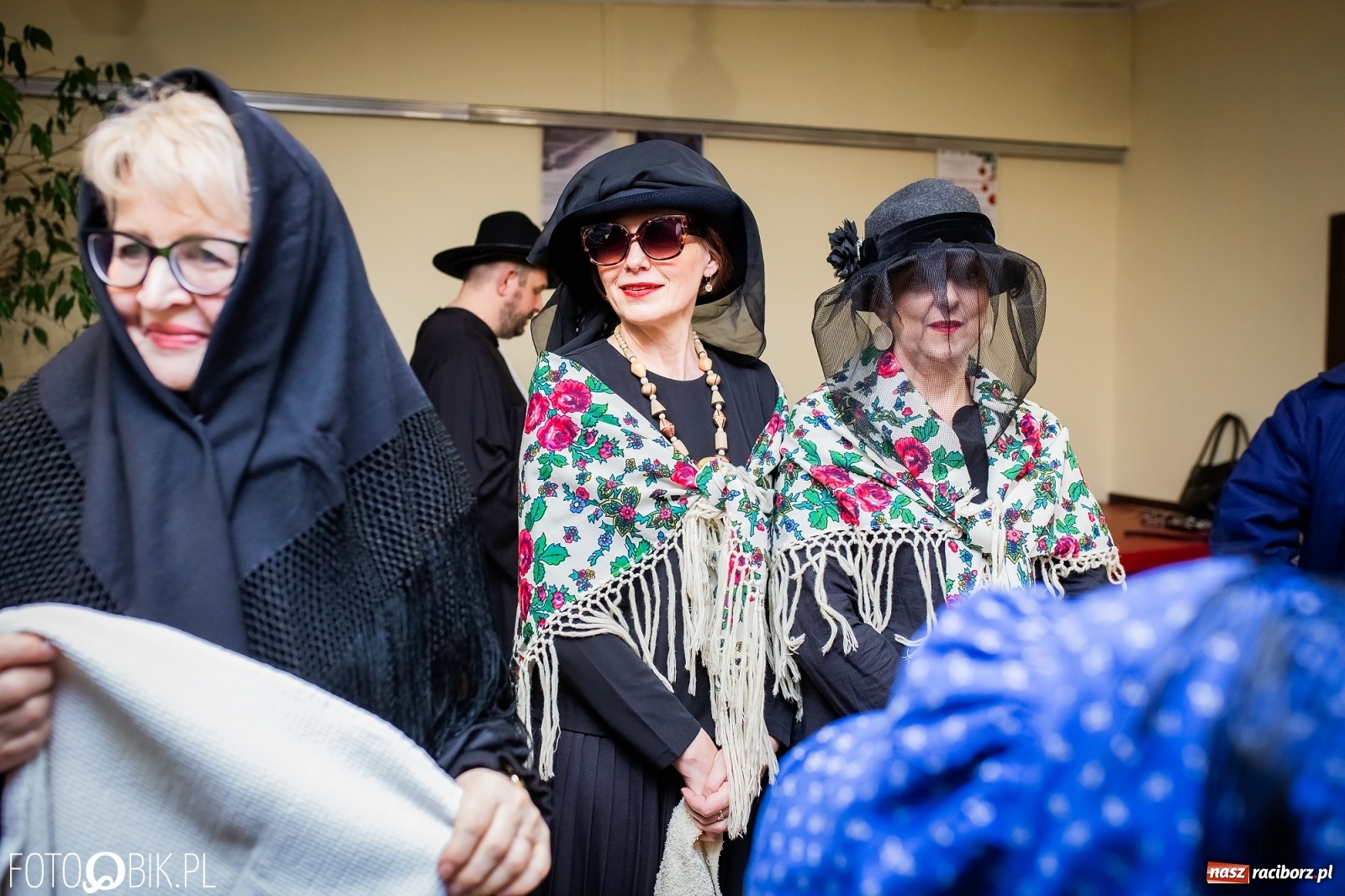 Zdjęcie w galerii na portalu naszraciborz.pl: I po karnawale. Pogrzebanie basa w Krzanowicach [FOTO i WIDEO] wiadomości z regionu
