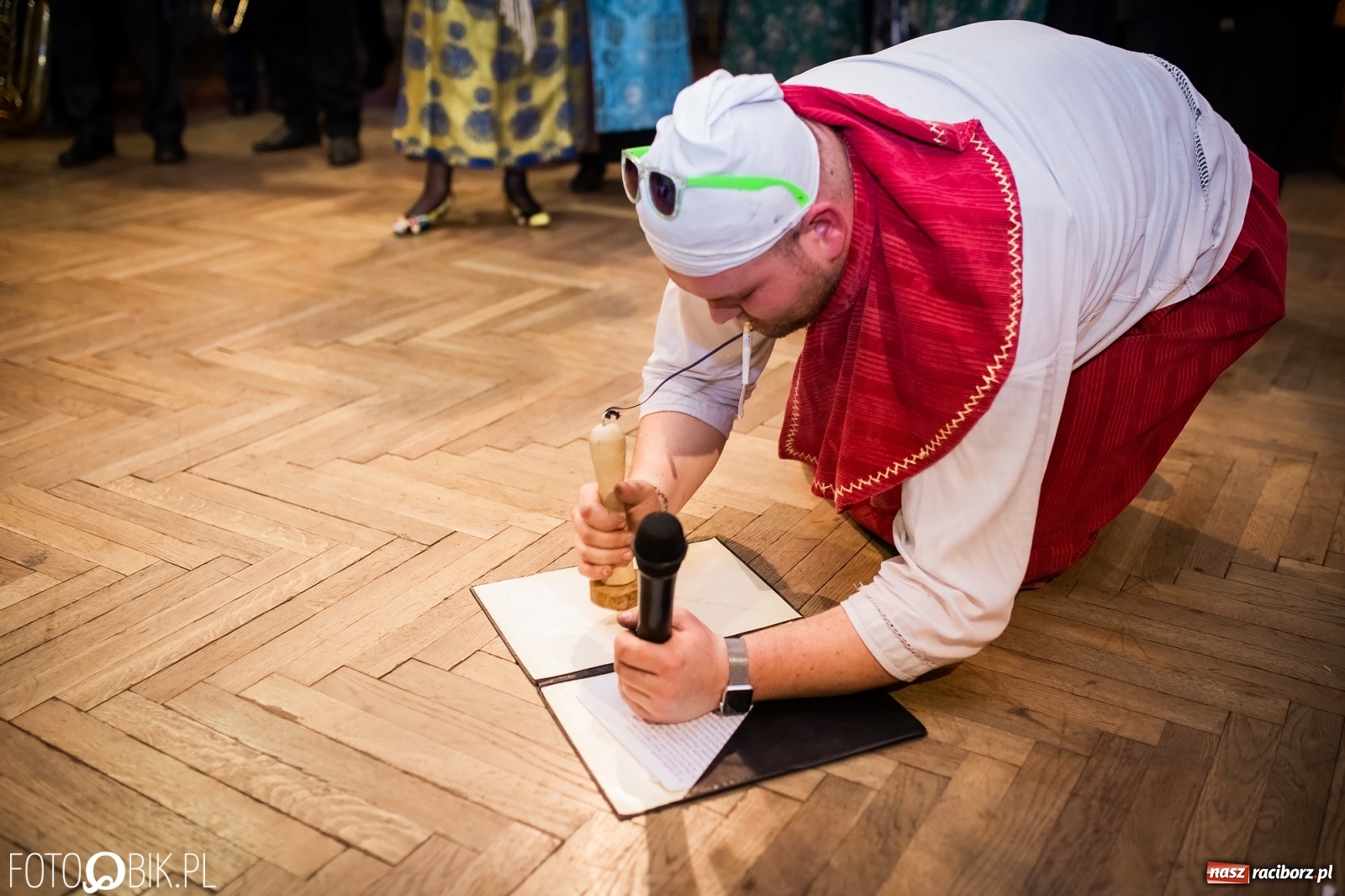Zdjęcie w galerii na portalu naszraciborz.pl: I po karnawale. Pogrzebanie basa w Krzanowicach [FOTO i WIDEO] wiadomości z regionu