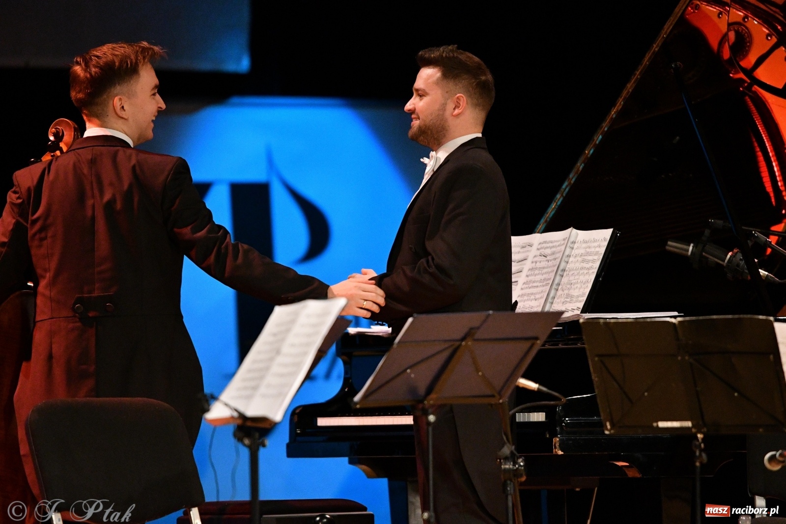 Zdjęcie w galerii na portalu naszraciborz.pl: Raciborzanie uwielbiają klasykę. Koncert Wiedeński w RCK  wiadomości z regionu