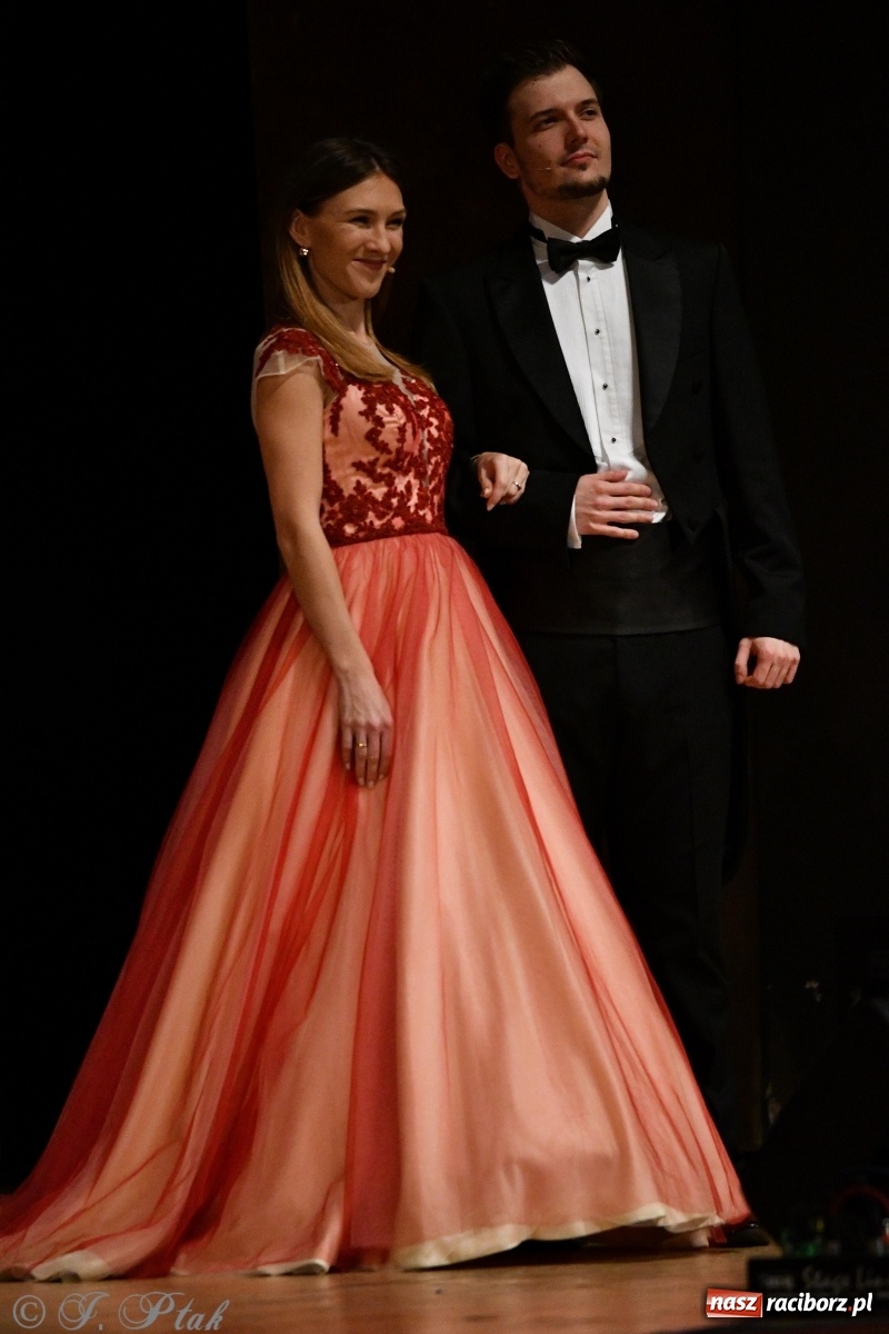 Zdjęcie w galerii na portalu naszraciborz.pl: Raciborzanie uwielbiają klasykę. Koncert Wiedeński w RCK  wiadomości z regionu