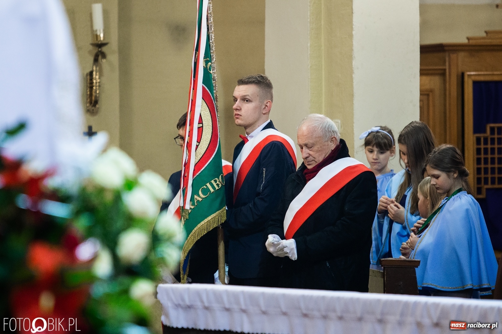 Zdjęcie w galerii na portalu naszraciborz.pl: Przy więzieniu odsłonięto tablicę poświęconą bł. Ryszardowi Henkesowi  wiadomości z regionu