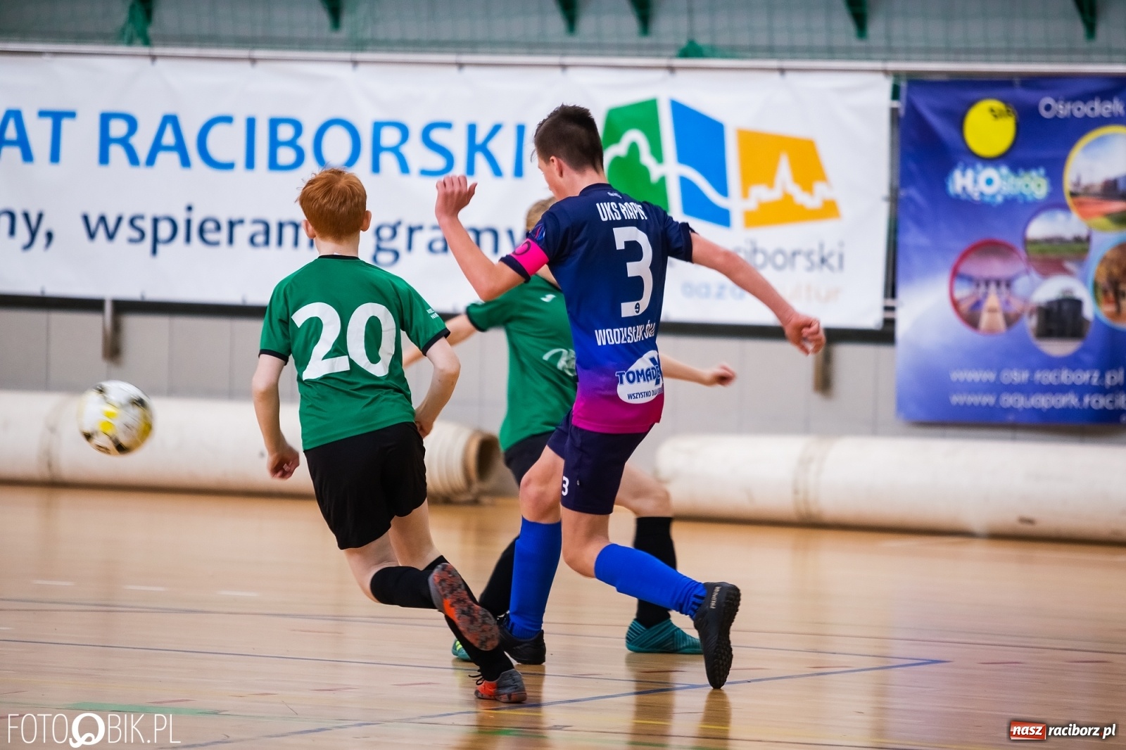 Zdjęcie w galerii na portalu naszraciborz.pl: Halowy Turniej Młodzików w Arenie Rafako wiadomości z regionu