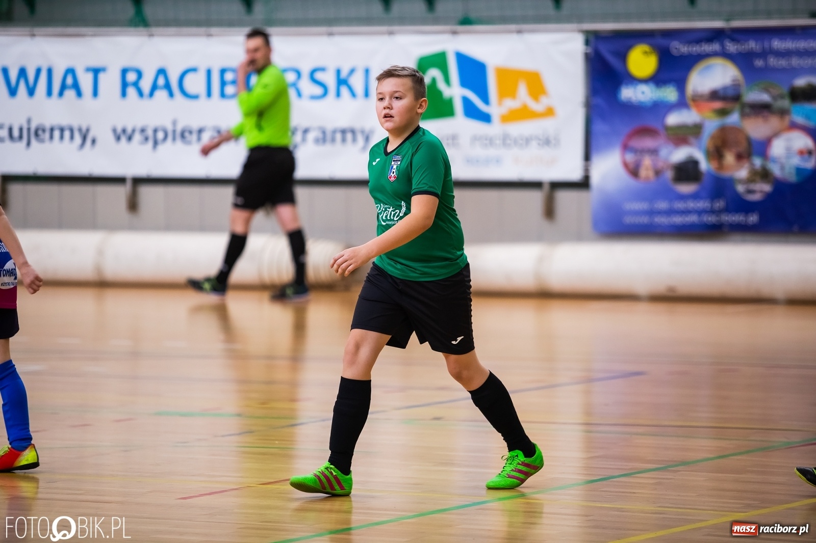 Zdjęcie w galerii na portalu naszraciborz.pl: Halowy Turniej Młodzików w Arenie Rafako wiadomości z regionu