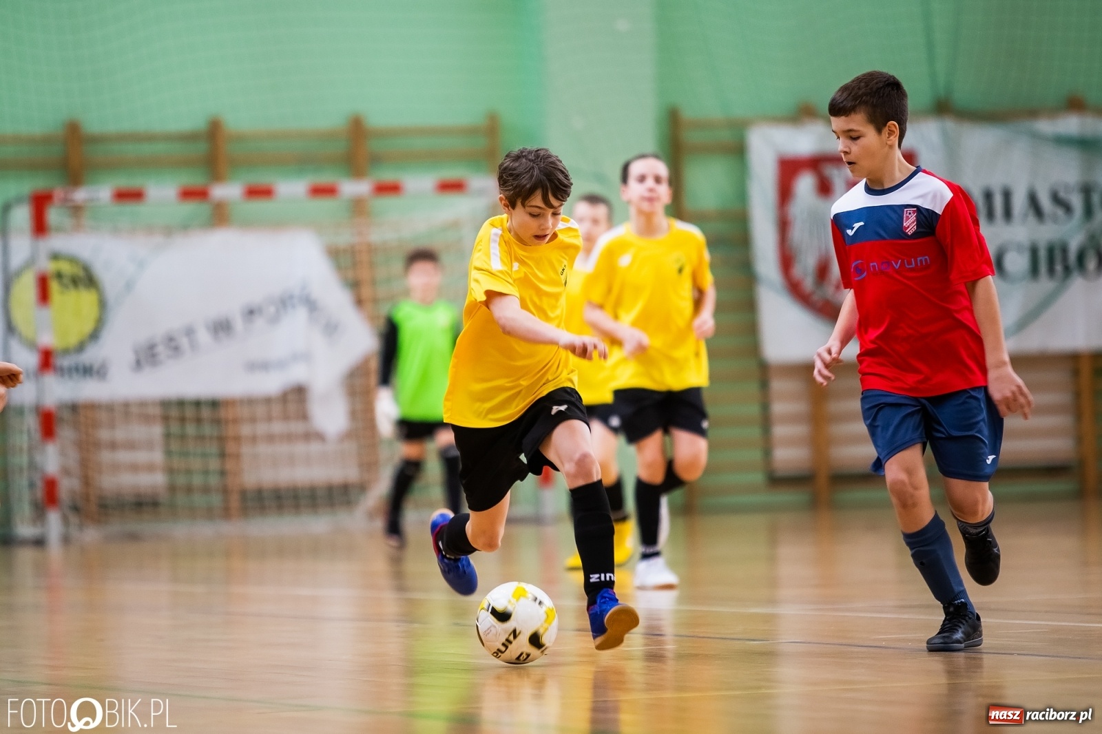 Zdjęcie w galerii na portalu naszraciborz.pl: Halowy Turniej Młodzików w Arenie Rafako wiadomości z regionu