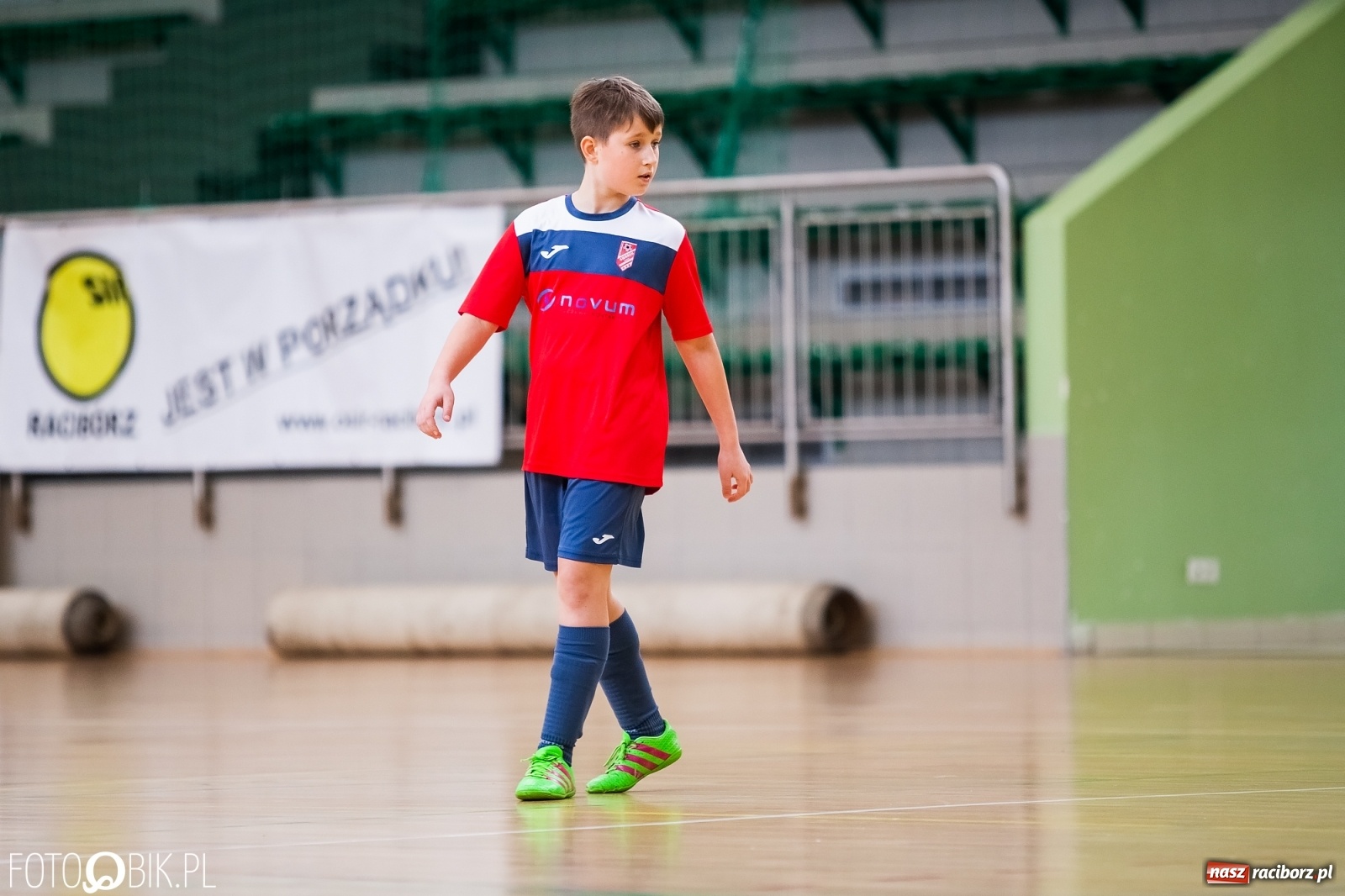 Zdjęcie w galerii na portalu naszraciborz.pl: Halowy Turniej Młodzików w Arenie Rafako wiadomości z regionu