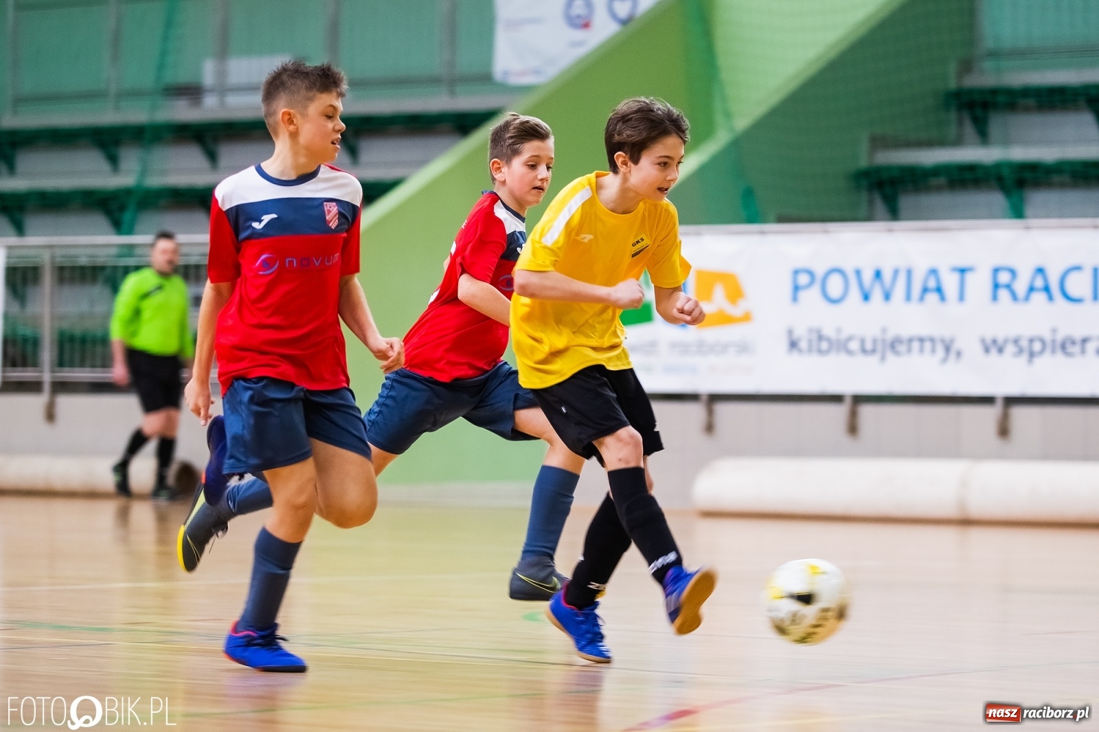 Zdjęcie w galerii na portalu naszraciborz.pl: Halowy Turniej Młodzików w Arenie Rafako wiadomości z regionu