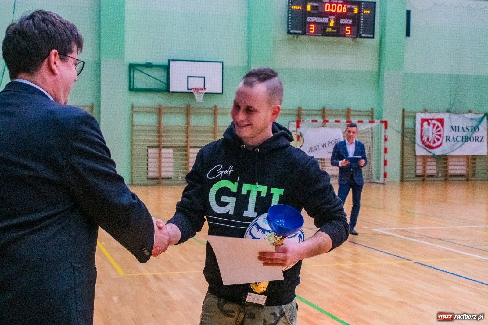 Zdjęcie w galerii na portalu naszraciborz.pl: HLPN. XIX edycja rozgrywek futsalu za nami [FOTO i WIDEO] wiadomości z regionu