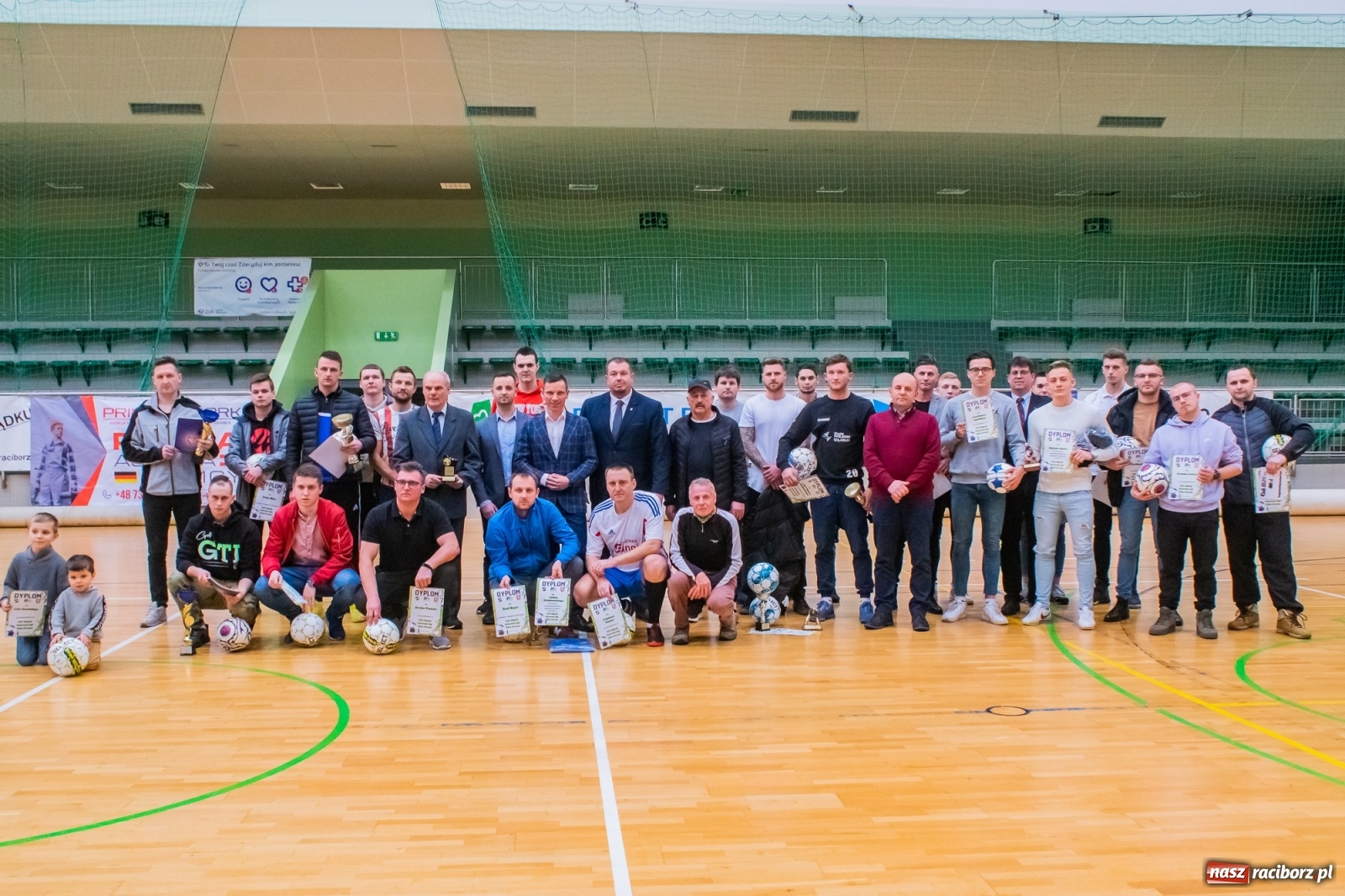 Zdjęcie w galerii na portalu naszraciborz.pl: HLPN. XIX edycja rozgrywek futsalu za nami [FOTO i WIDEO] wiadomości z regionu