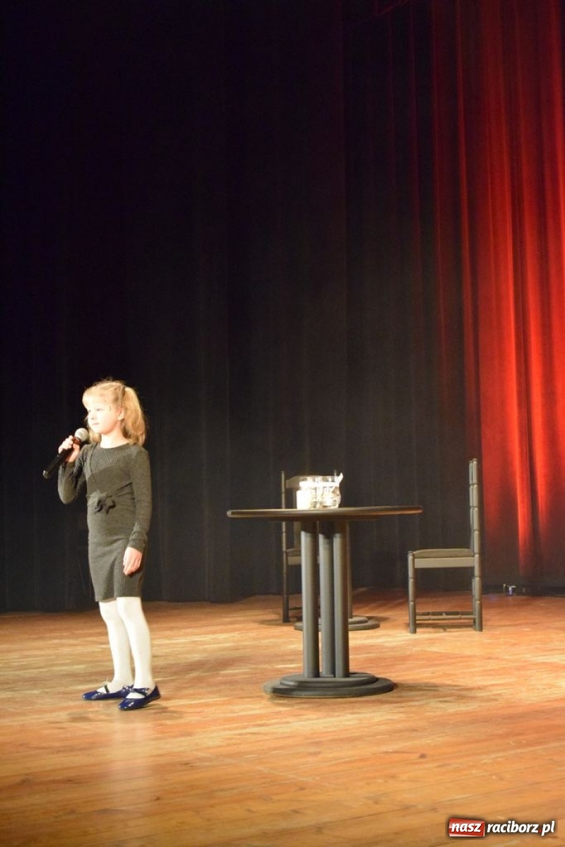 Zdjęcie w galerii na portalu naszraciborz.pl: Młodzi artyści koncertowali w Kuźni Kultury wiadomości z regionu