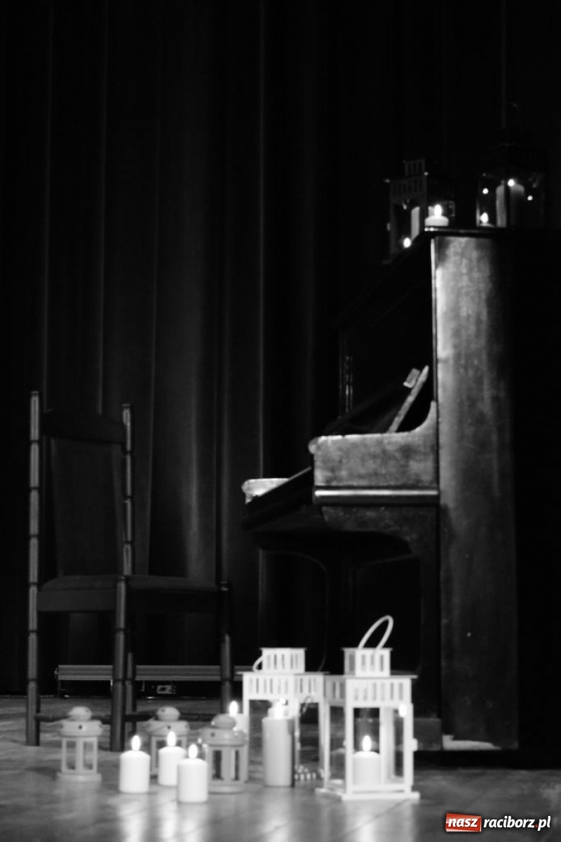 Zdjęcie w galerii na portalu naszraciborz.pl: Młodzi artyści koncertowali w Kuźni Kultury wiadomości z regionu