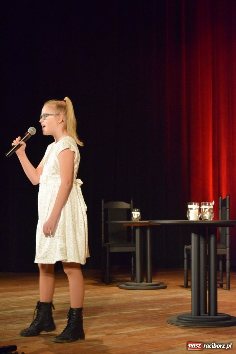 Zdjęcie w galerii na portalu naszraciborz.pl: Młodzi artyści koncertowali w Kuźni Kultury wiadomości z regionu