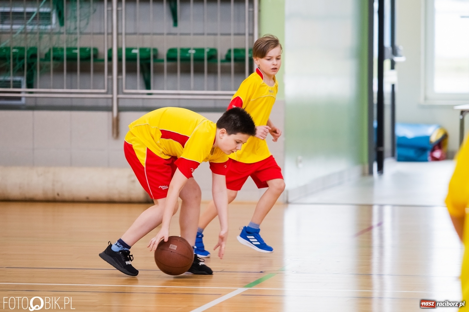 Zdjęcie w galerii na portalu naszraciborz.pl: Mini koszykówka chłopców szkół podstawowych wiadomości z regionu