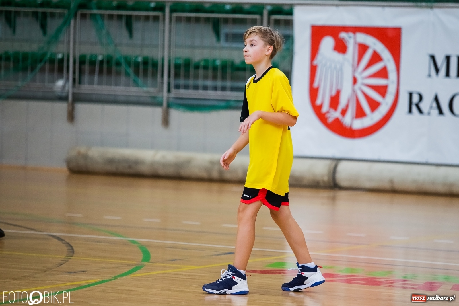 Zdjęcie w galerii na portalu naszraciborz.pl: Mini koszykówka chłopców szkół podstawowych wiadomości z regionu