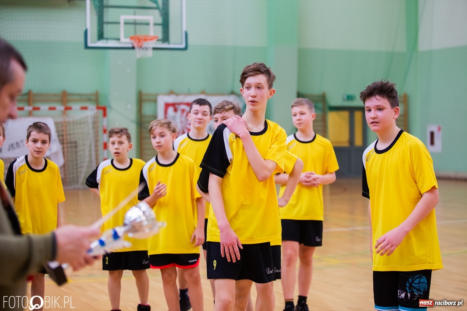 Zdjęcie w galerii na portalu naszraciborz.pl: Mini koszykówka chłopców szkół podstawowych wiadomości z regionu