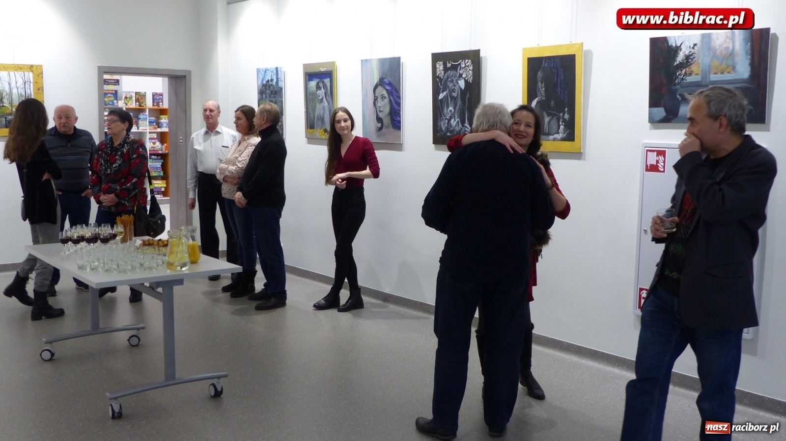Zdjęcie w galerii na portalu naszraciborz.pl: Muza w raciborskiej bibliotece [FOTO] wiadomości z regionu