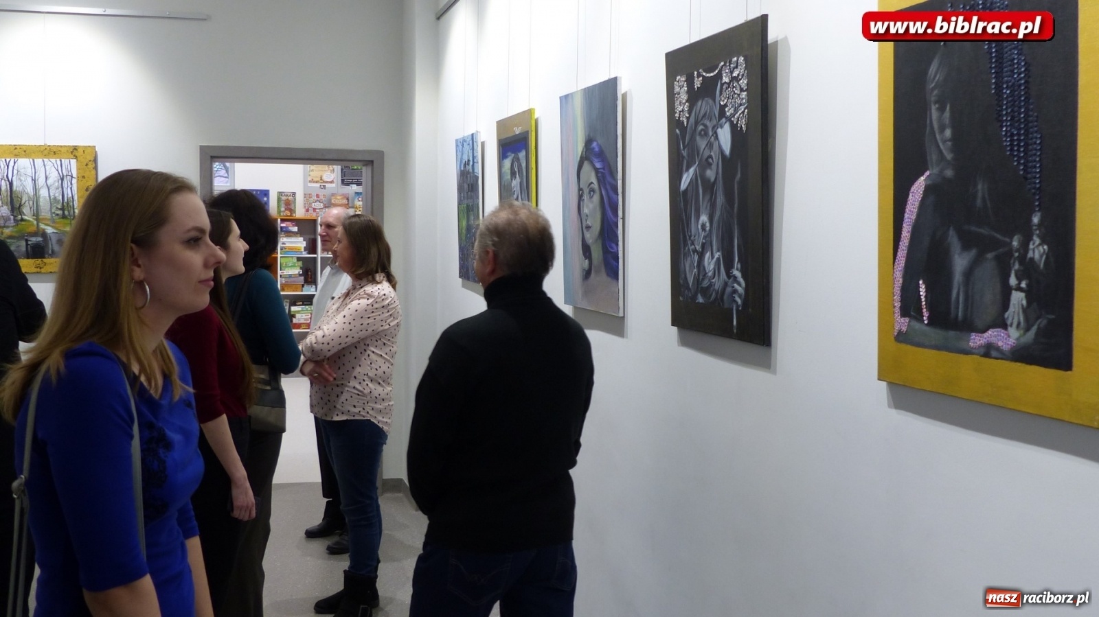 Zdjęcie w galerii na portalu naszraciborz.pl: Muza w raciborskiej bibliotece [FOTO] wiadomości z regionu