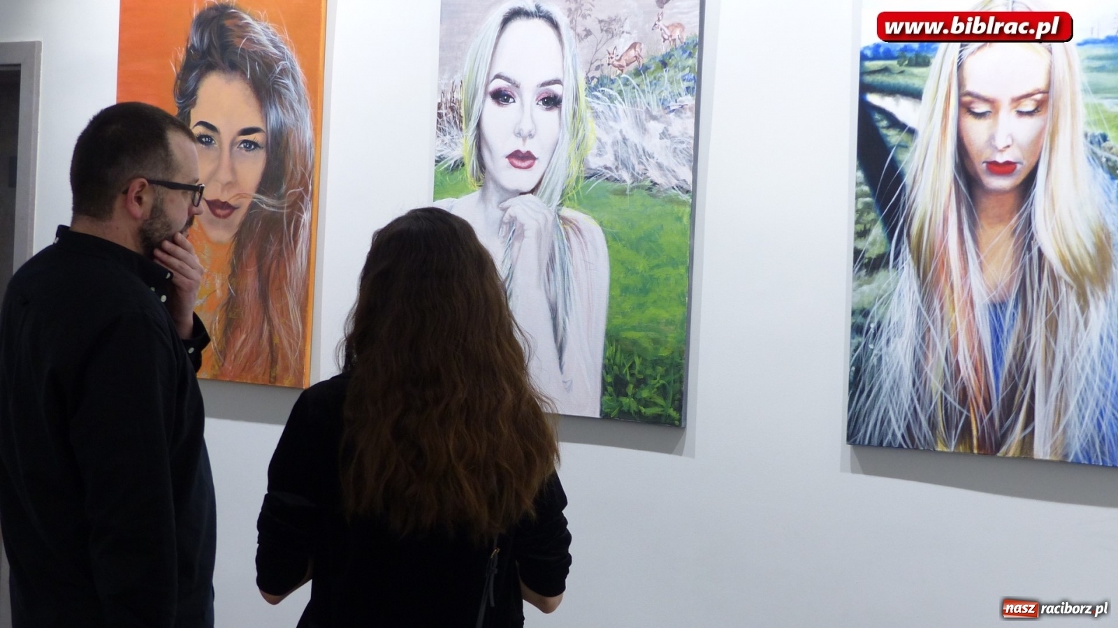 Zdjęcie w galerii na portalu naszraciborz.pl: Muza w raciborskiej bibliotece [FOTO] wiadomości z regionu