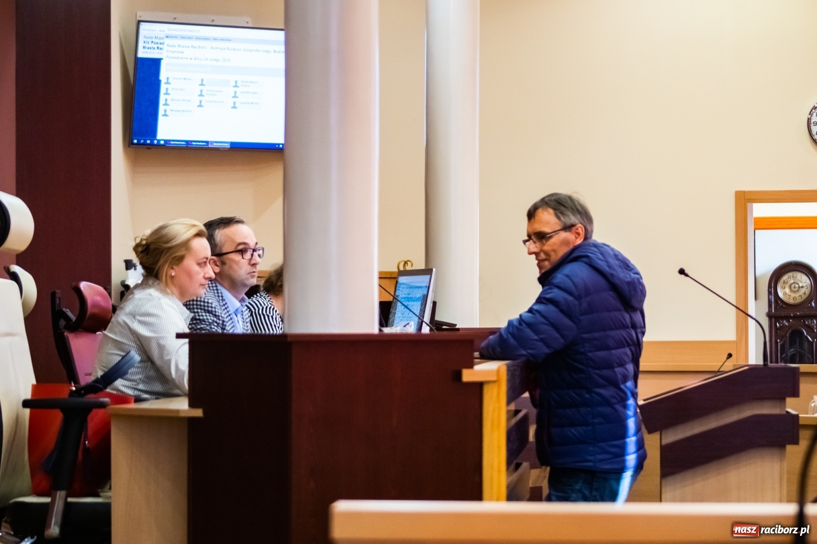 Zdjęcie w galerii na portalu naszraciborz.pl: Klub radnych Michała Fity zaskoczony. NIE dla likwidacji parku przy sądzie i dla stacji przy Opawskiej wiadomości z regionu