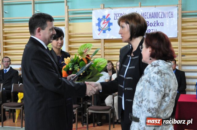 Zdjęcie w galerii na portalu naszraciborz.pl: Powiat rok szkolny rozpoczął w ZSM wiadomości z regionu