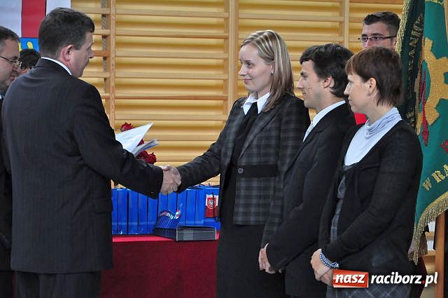 Zdjęcie w galerii na portalu naszraciborz.pl: Powiat rok szkolny rozpoczął w ZSM wiadomości z regionu