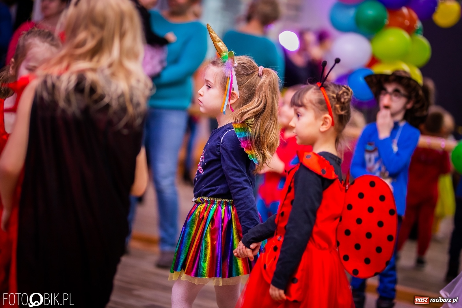 Zdjęcie w galerii na portalu naszraciborz.pl: Wspólna zabawa na Balu Karnawałowym w MDK wiadomości z regionu