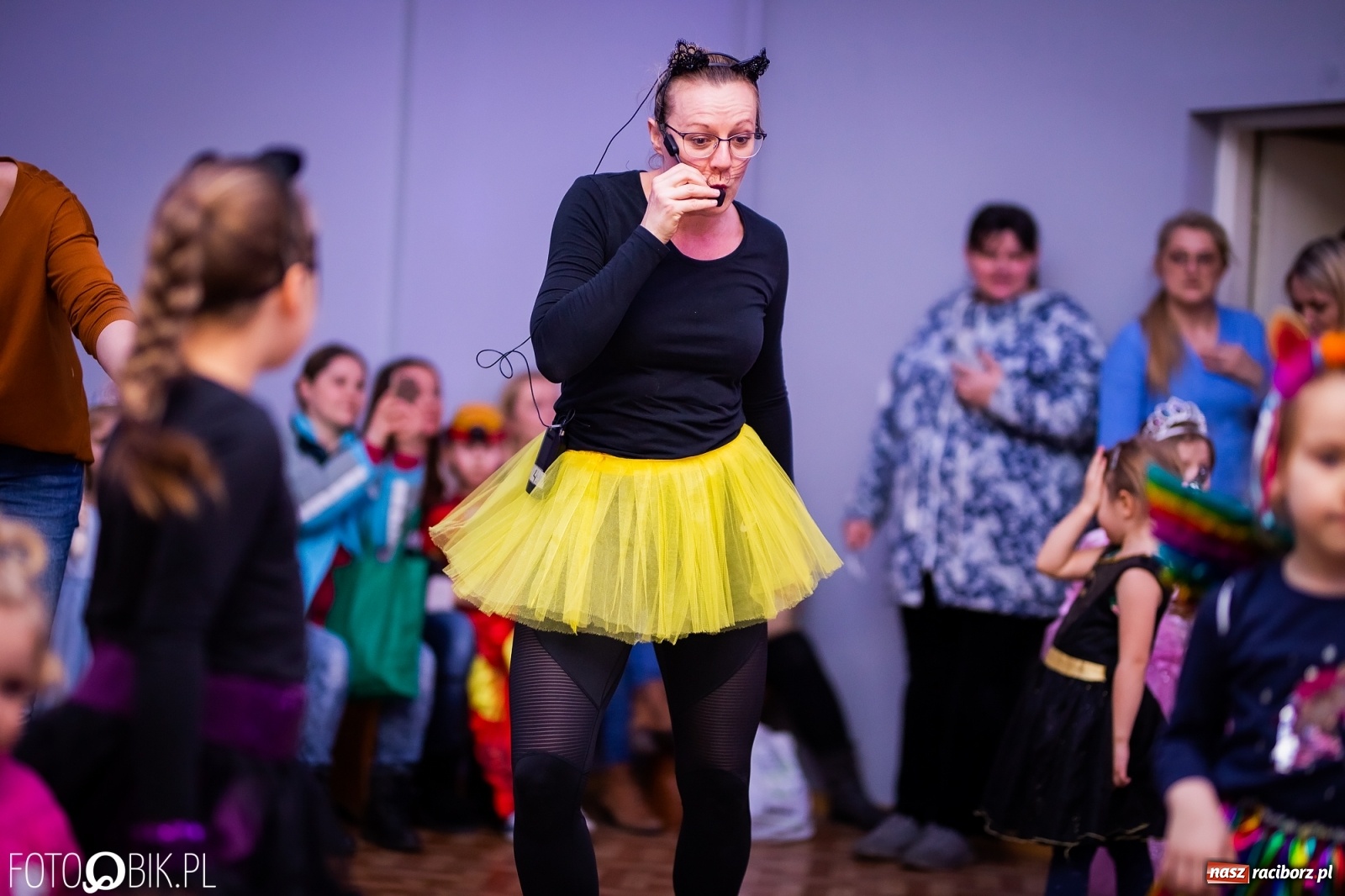 Zdjęcie w galerii na portalu naszraciborz.pl: Wspólna zabawa na Balu Karnawałowym w MDK wiadomości z regionu