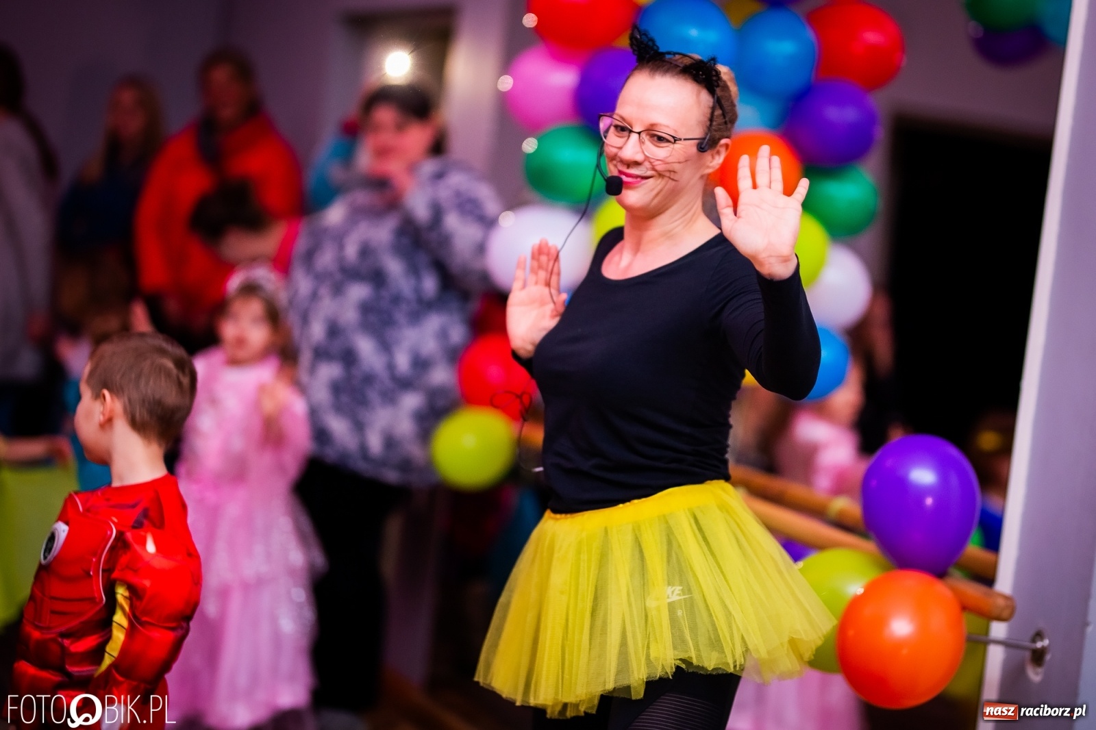 Zdjęcie w galerii na portalu naszraciborz.pl: Wspólna zabawa na Balu Karnawałowym w MDK wiadomości z regionu