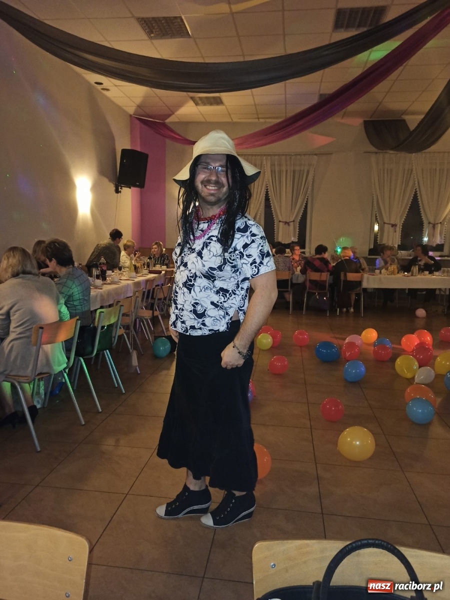 Zdjęcie w galerii na portalu naszraciborz.pl: Roztańczony luty w Budziskach wiadomości z regionu