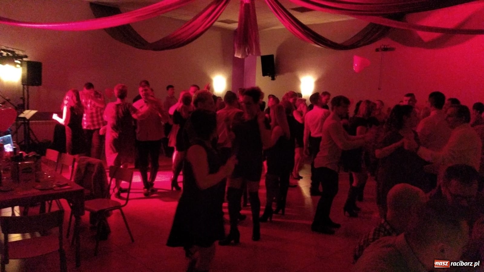 Zdjęcie w galerii na portalu naszraciborz.pl: Roztańczony luty w Budziskach wiadomości z regionu