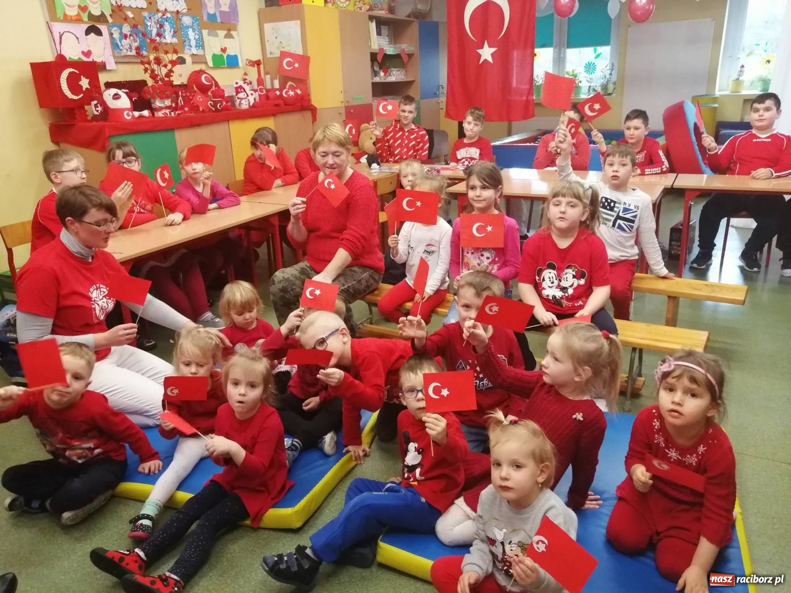 Zdjęcie w galerii na portalu naszraciborz.pl: Erasmus +. Tydzień Turecki w Brzeźnicy wiadomości z regionu