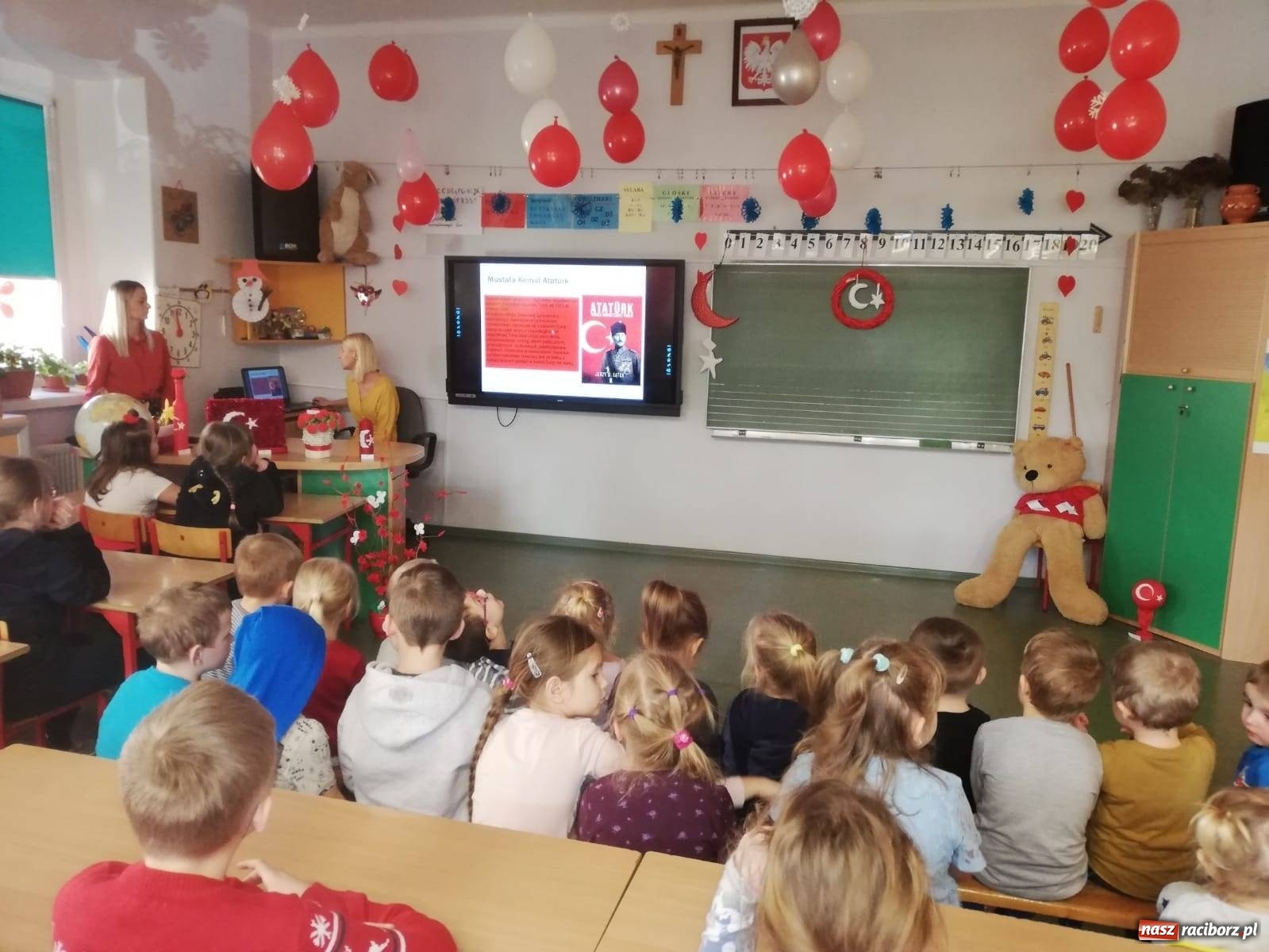 Zdjęcie w galerii na portalu naszraciborz.pl: Erasmus +. Tydzień Turecki w Brzeźnicy wiadomości z regionu