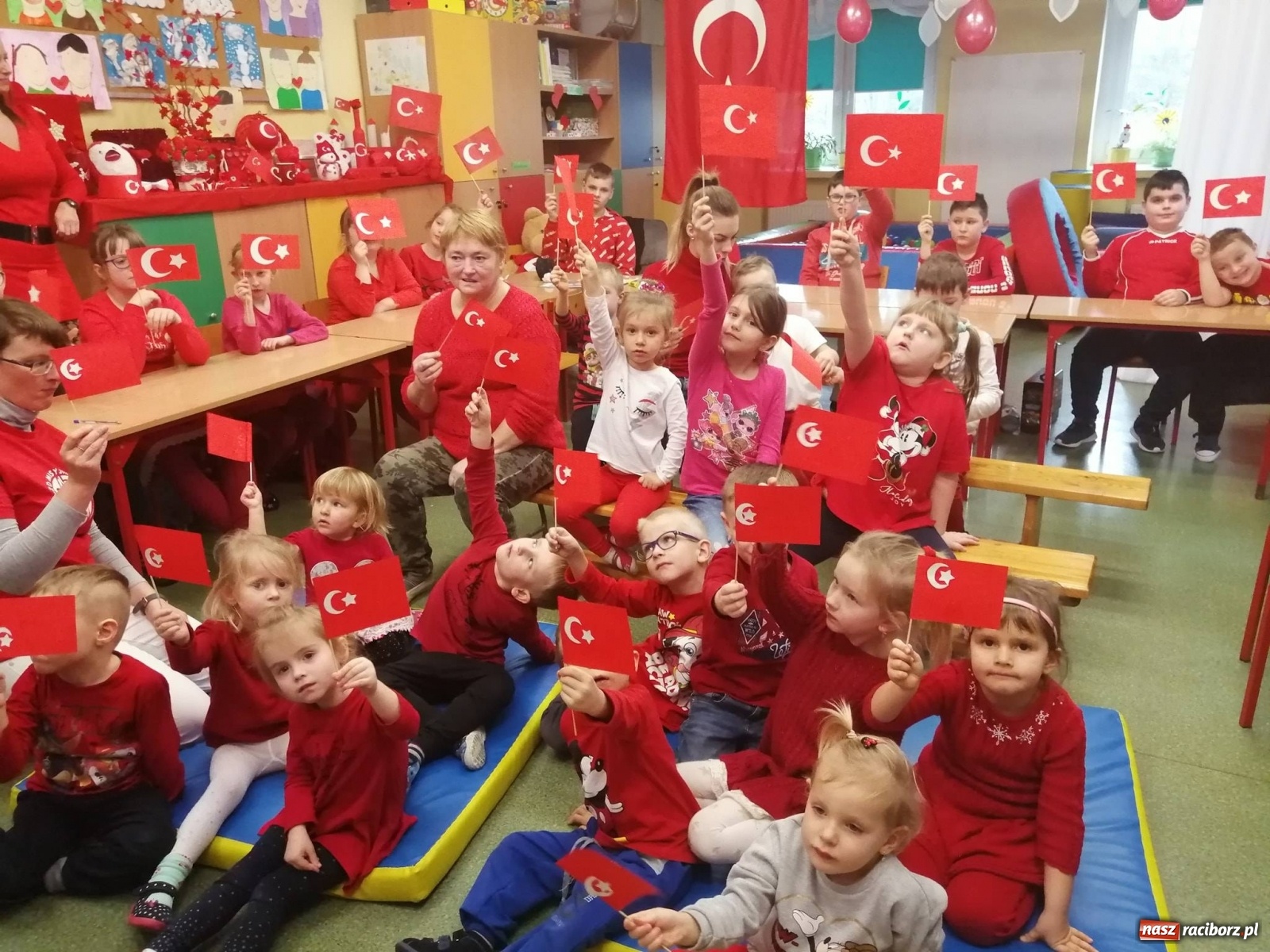 Zdjęcie w galerii na portalu naszraciborz.pl: Erasmus +. Tydzień Turecki w Brzeźnicy wiadomości z regionu