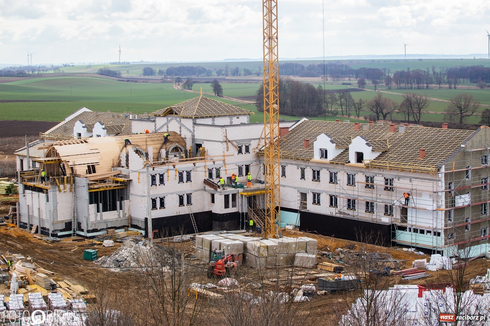 Zdjęcie w galerii na portalu naszraciborz.pl: Raport z placów budów. Klasztor w Pietrowicach oraz wschodnia obwodnica  wiadomości z regionu